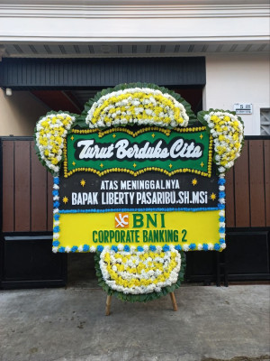Papan Bunga Duka di Manisrenggo