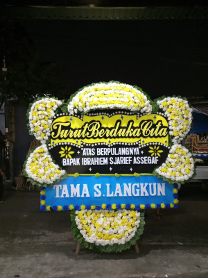 Papan Bunga Duka di Manisrenggo